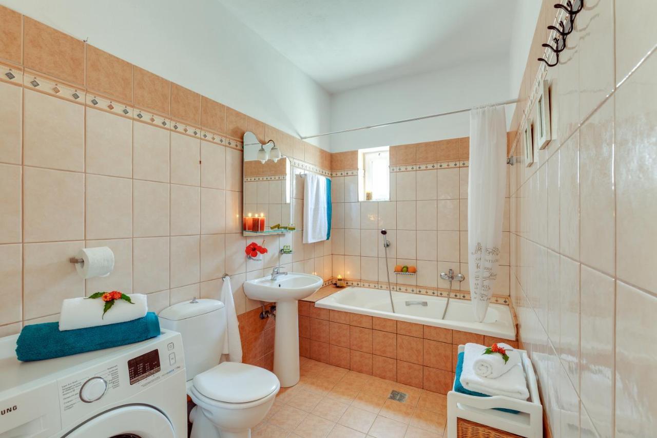 Villa Kallisti - Artemis Kavallos  Ngoại thất bức ảnh